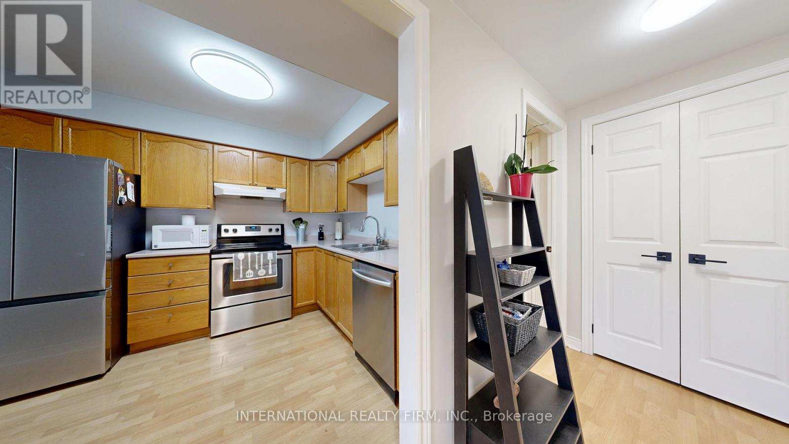 203 - 138 Hibernia Street, Cobourg, Ontario K9A 3J8 - Photo 18 - X12568232