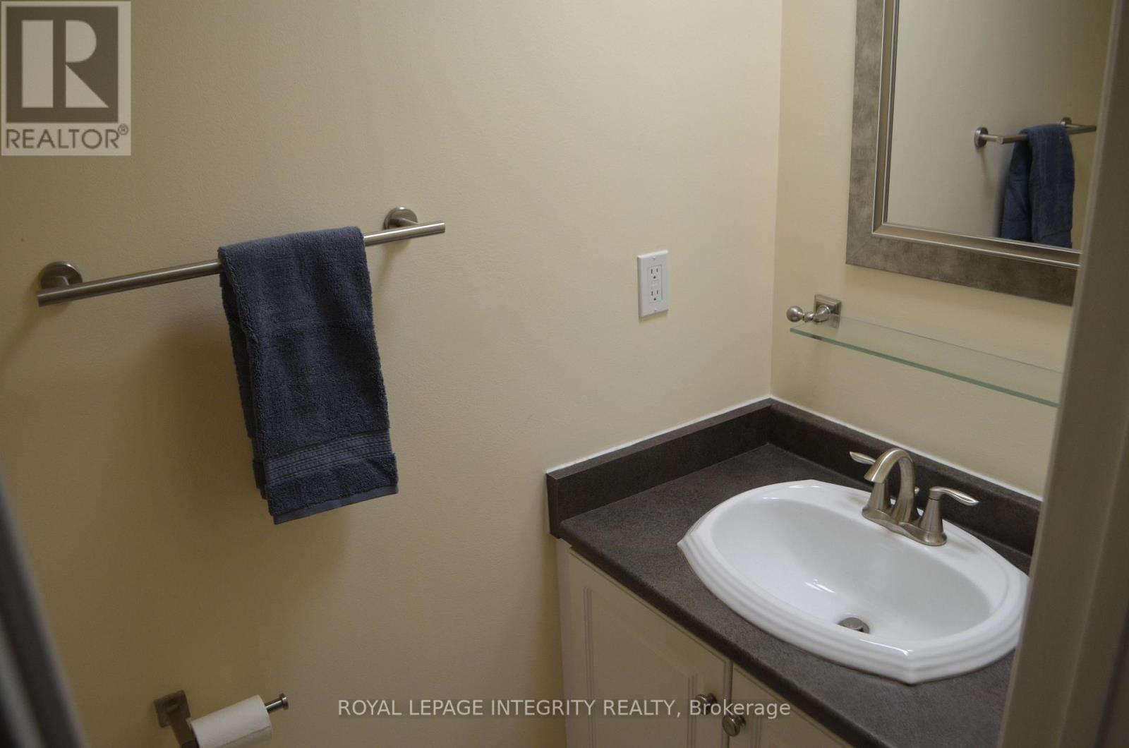 104 Esterlawn Private, Ottawa, Ontario  K2A 4B5 - Photo 22 - X12568278