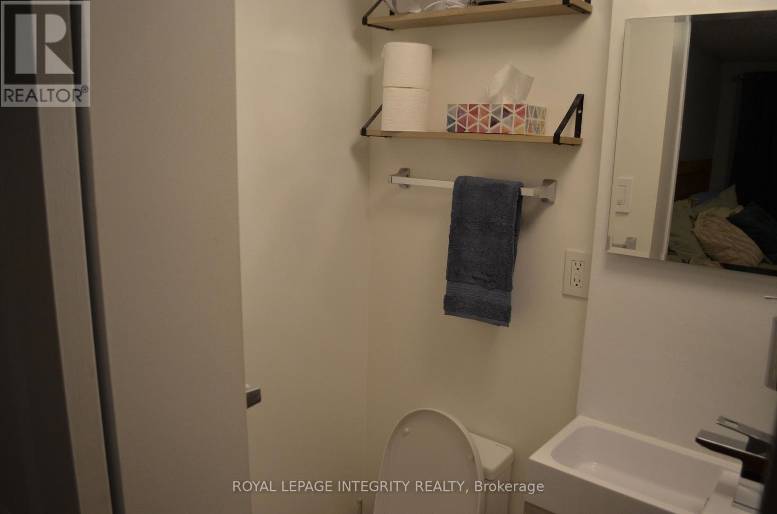 104 Esterlawn Private, Ottawa, Ontario  K2A 4B5 - Photo 27 - X12568278