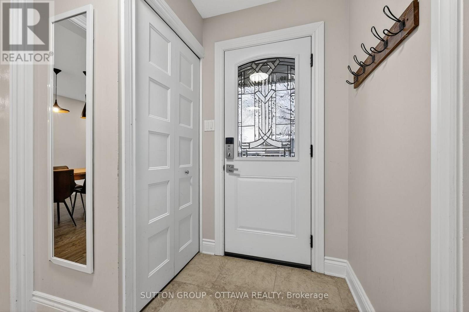 25 Southpark Drive, Ottawa, Ontario  K1B 3B8 - Photo 17 - X12568334