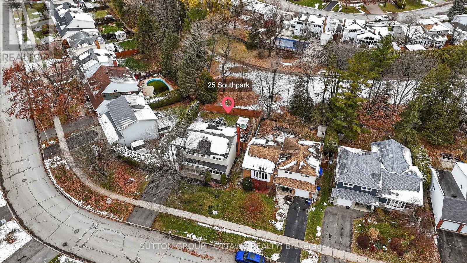 25 Southpark Drive, Ottawa, Ontario  K1B 3B8 - Photo 2 - X12568334