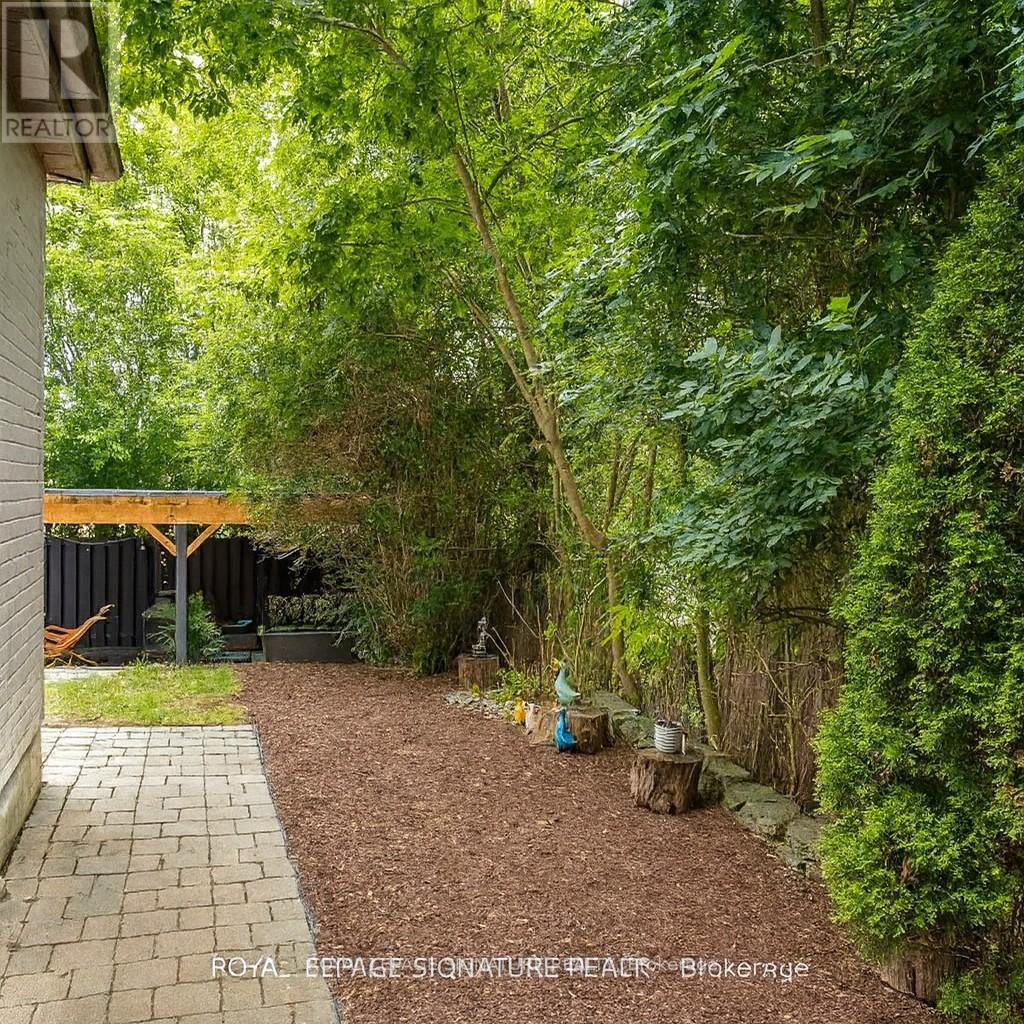 105 Catalina Drive, Toronto, Ontario  M1M 1K7 - Photo 24 - E12427437