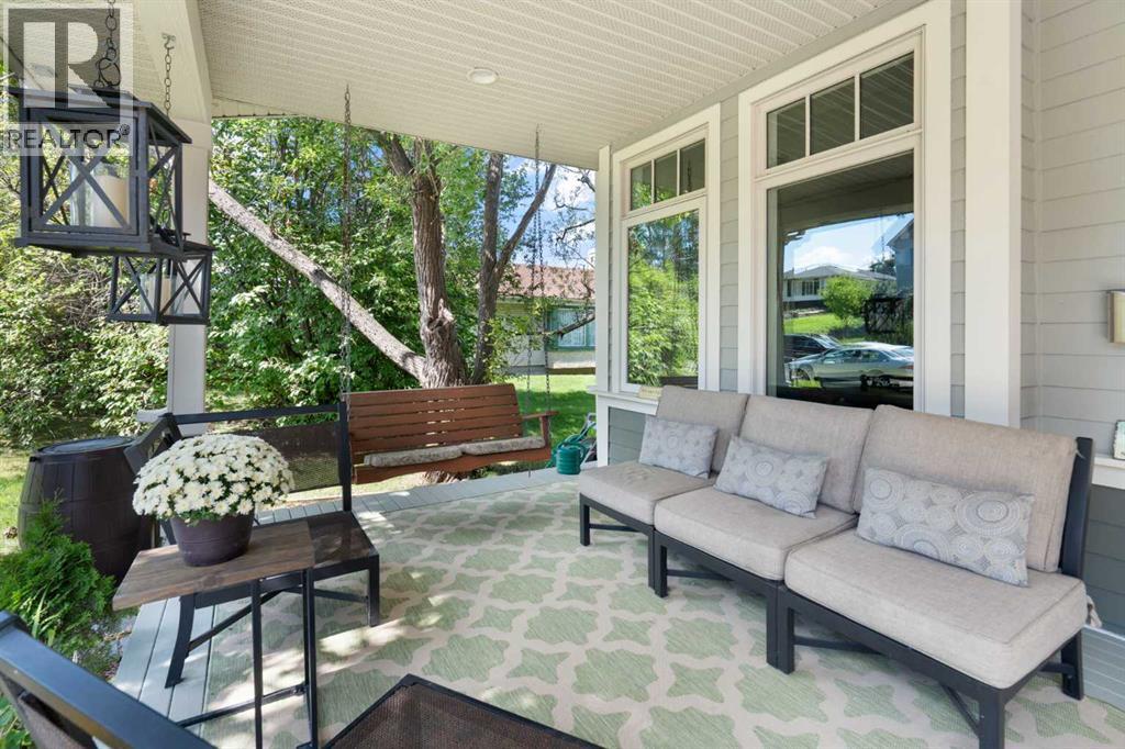 1308 21 Avenue Nw, Calgary, Alberta  T2M 1L4 - Photo 2 - A2251050