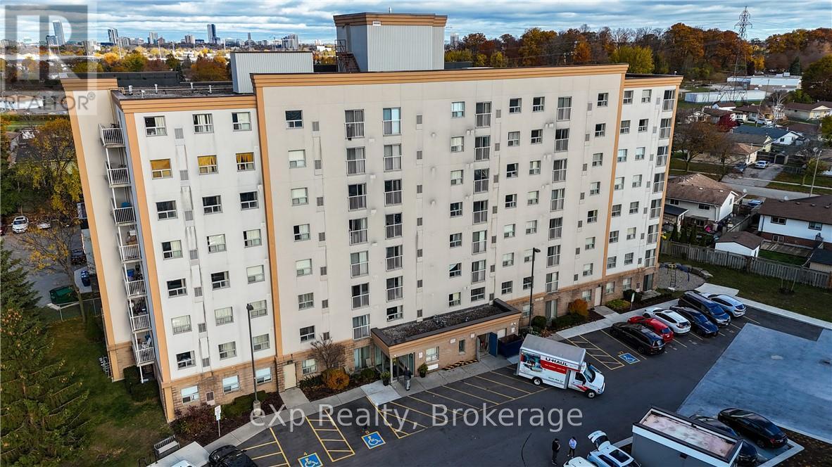 710 - 593 Strasburg Road, Kitchener, Ontario  N2E 4J1 - Photo 10 - X12568330