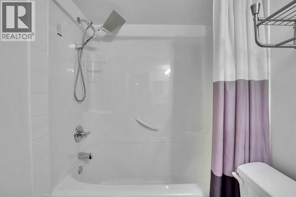 103 Royal Manor Nw, Calgary, Alberta  T3G 5T5 - Photo 32 - A2270234