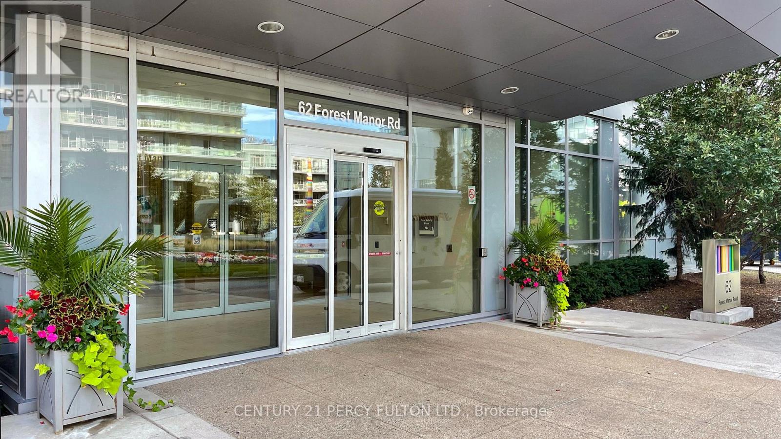 210 - 62 Forest Manor Road, Toronto, Ontario  M2J 0B6 - Photo 4 - C12568332