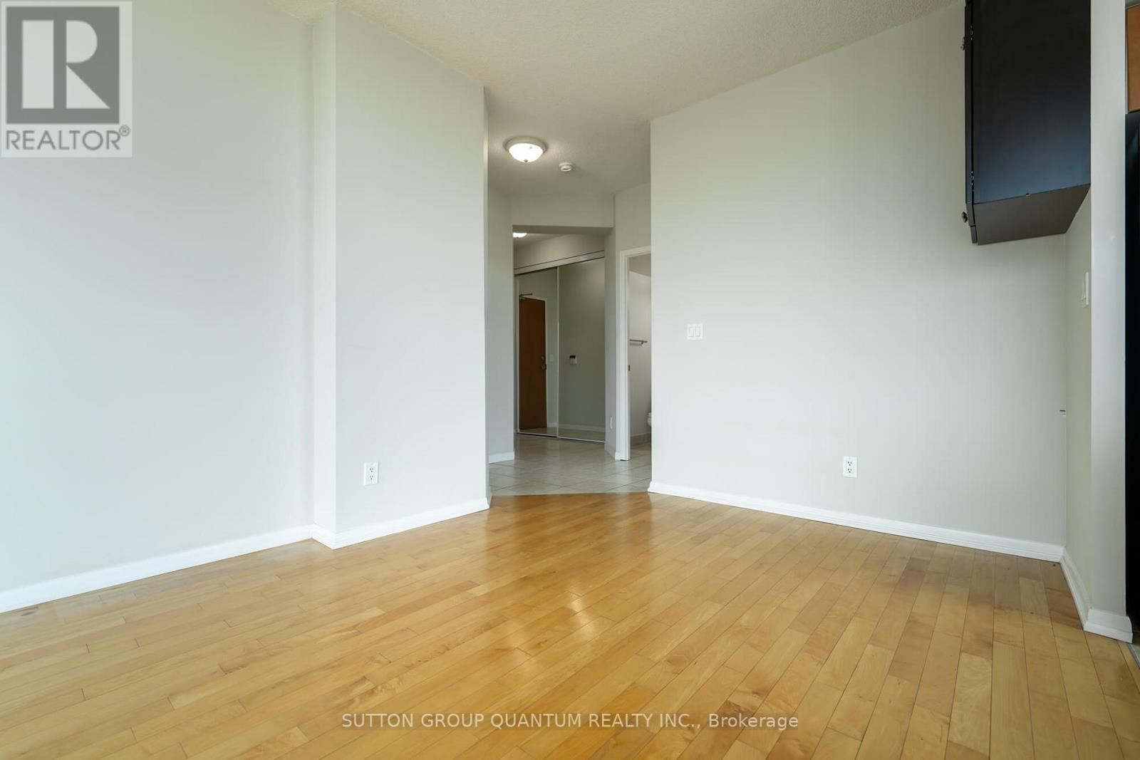2203 - 219 Fort York Boulevard, Toronto, Ontario  M5V 1B1 - Photo 10 - C12568348