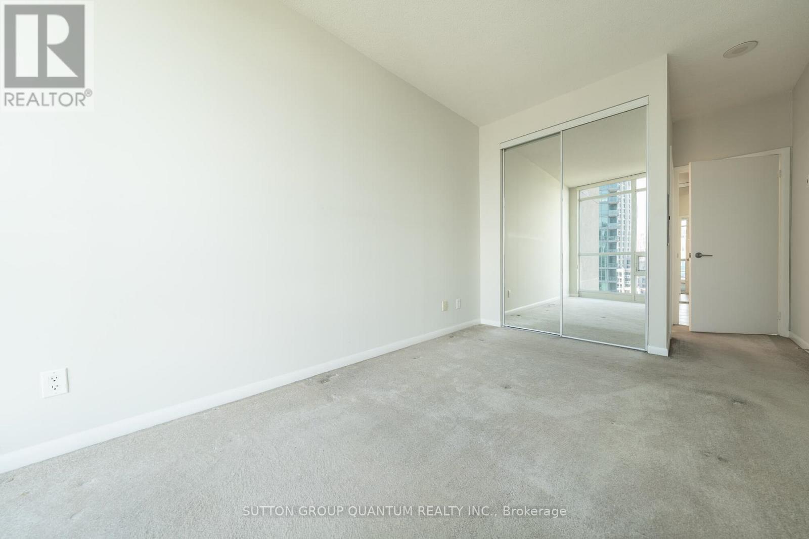 2203 - 219 Fort York Boulevard, Toronto, Ontario  M5V 1B1 - Photo 13 - C12568348