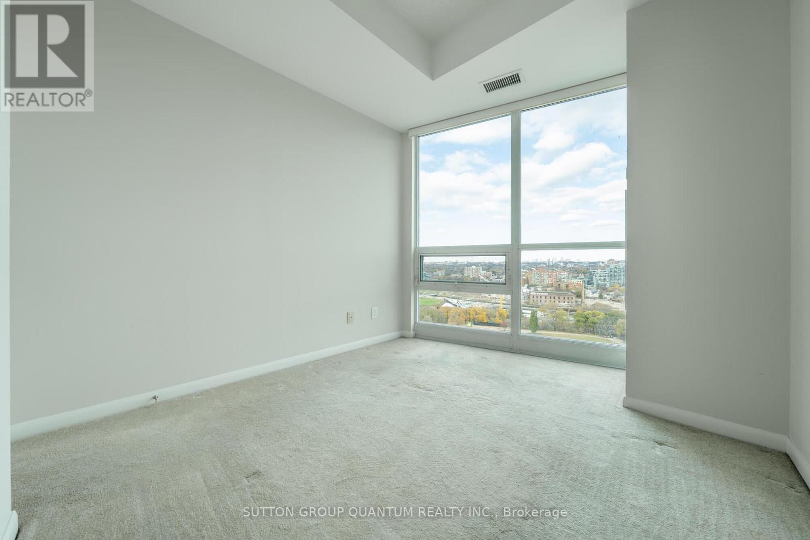 2203 - 219 Fort York Boulevard, Toronto, Ontario  M5V 1B1 - Photo 15 - C12568348