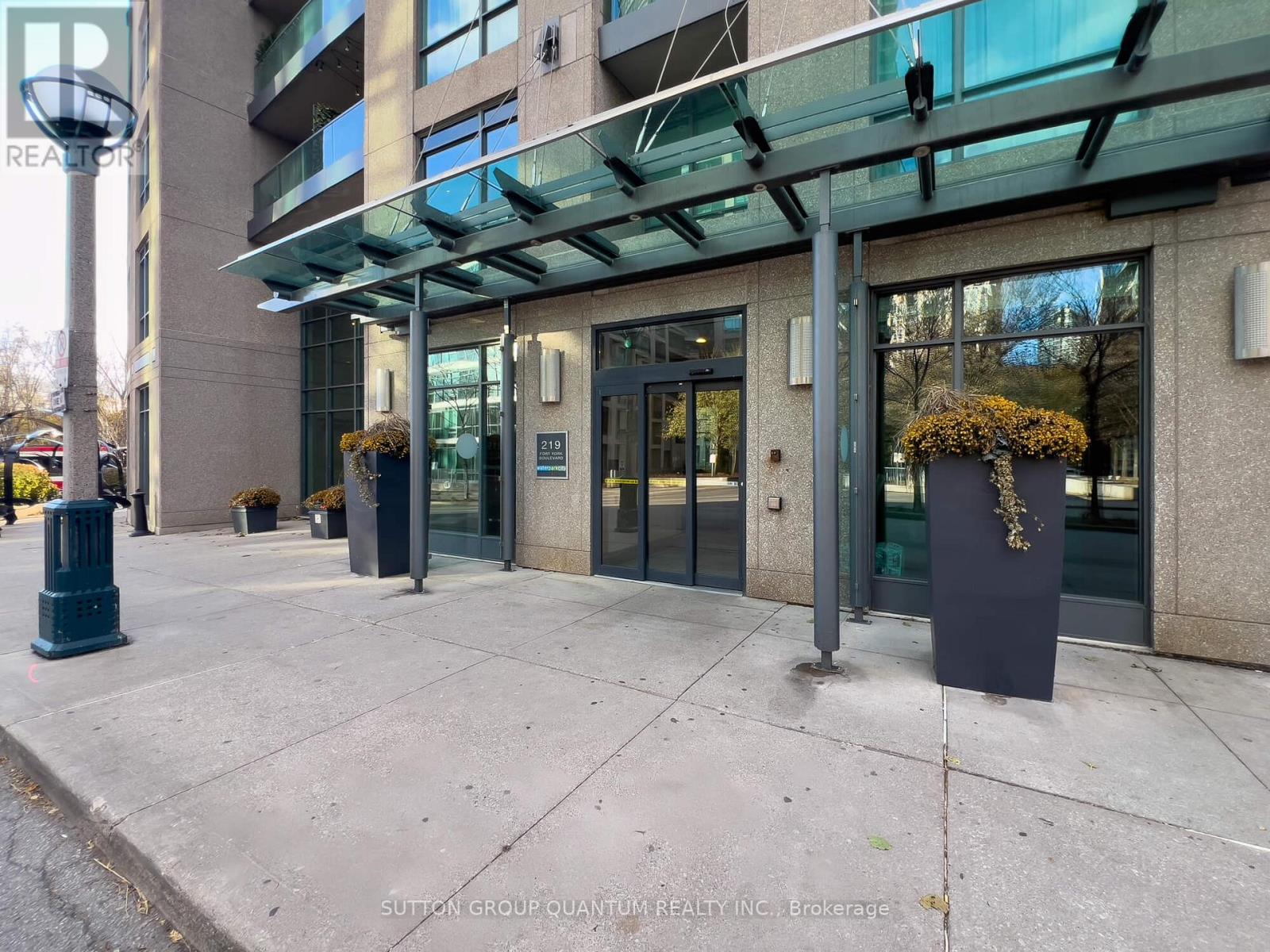 2203 - 219 Fort York Boulevard, Toronto, Ontario  M5V 1B1 - Photo 24 - C12568348