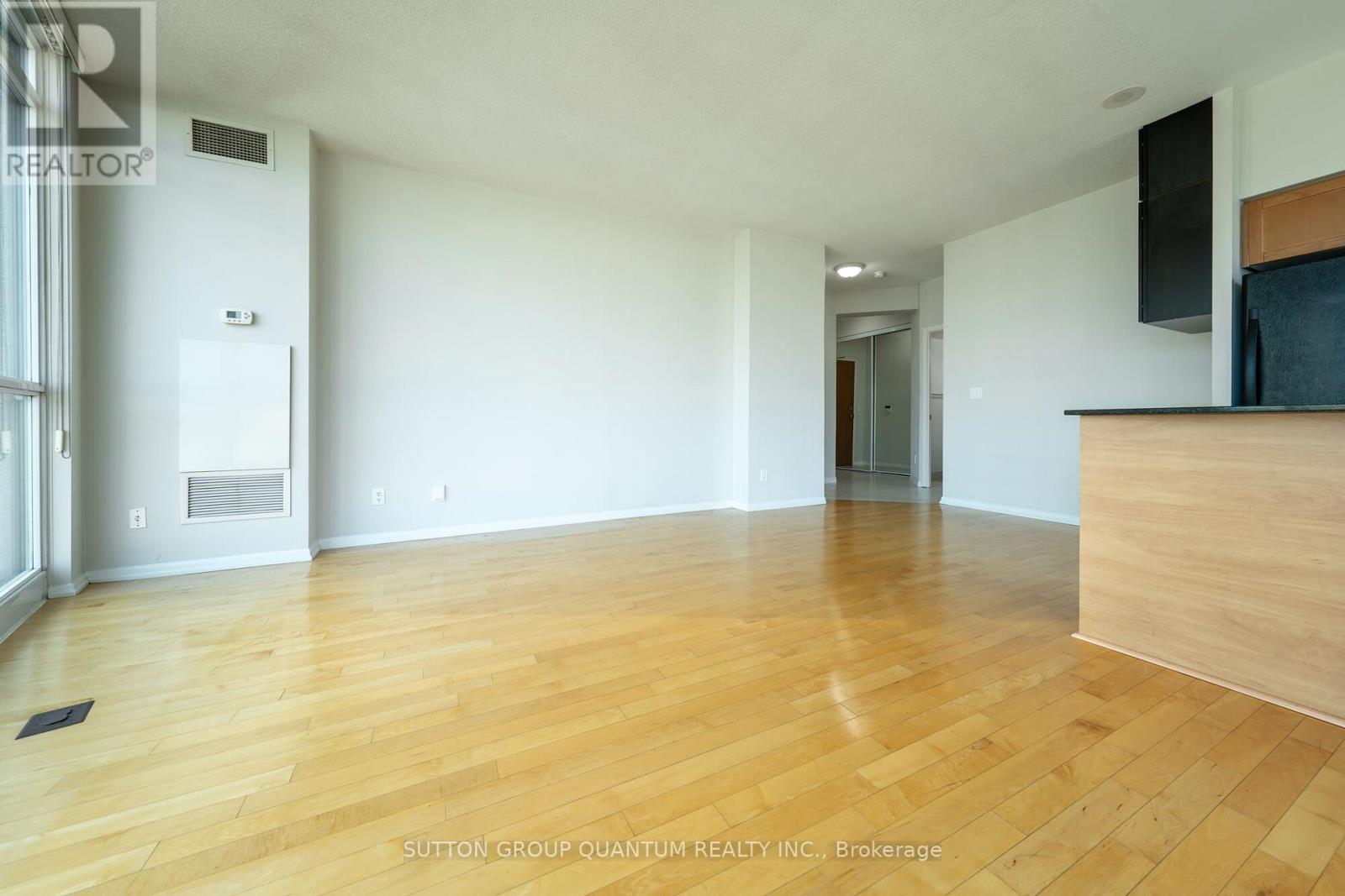 2203 - 219 Fort York Boulevard, Toronto, Ontario  M5V 1B1 - Photo 6 - C12568348