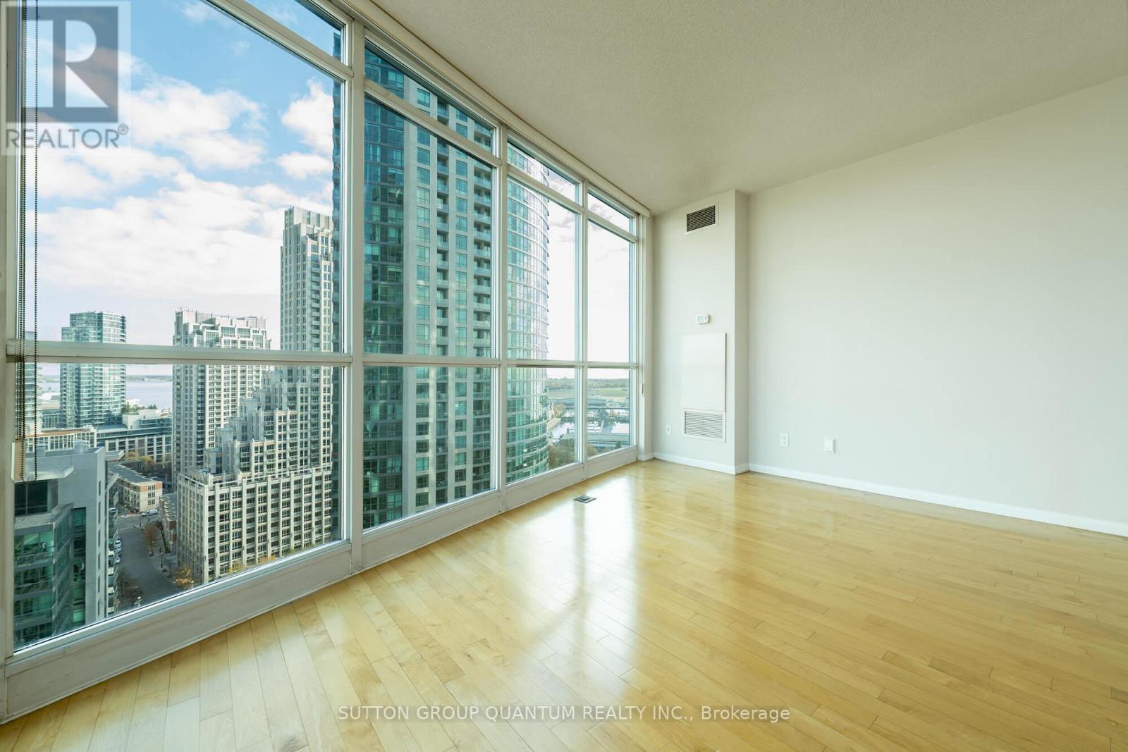 2203 - 219 Fort York Boulevard, Toronto, Ontario  M5V 1B1 - Photo 7 - C12568348