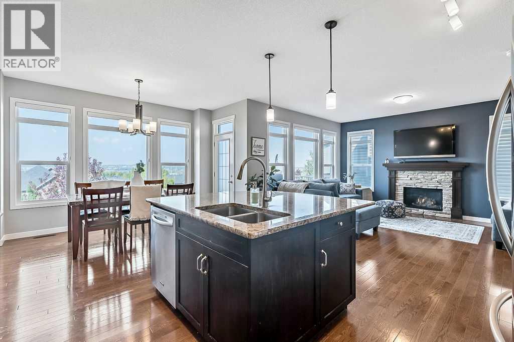 120 Westland View, Okotoks, Alberta  T1S 0K9 - Photo 12 - A2253671