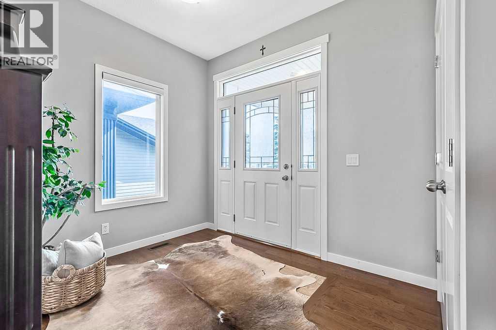 120 Westland View, Okotoks, Alberta  T1S 0K9 - Photo 3 - A2253671