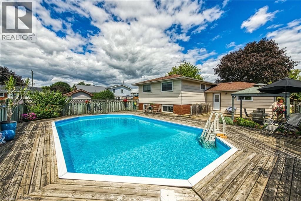 12 Athens Street, Hagersville, Ontario  N0A 1H0 - Photo 3 - 40775776