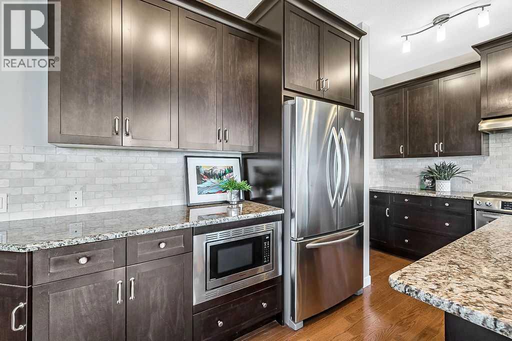 120 Westland View, Okotoks, Alberta  T1S 0K9 - Photo 10 - A2253671