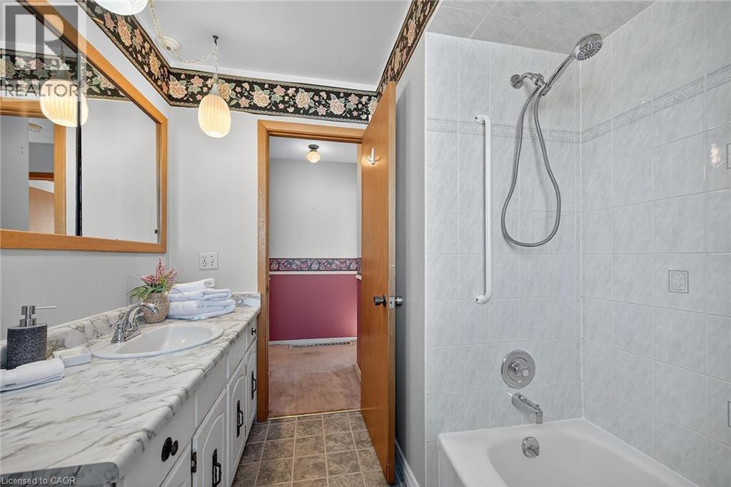 12 Athens Street, Hagersville, Ontario  N0A 1H0 - Photo 27 - 40775776