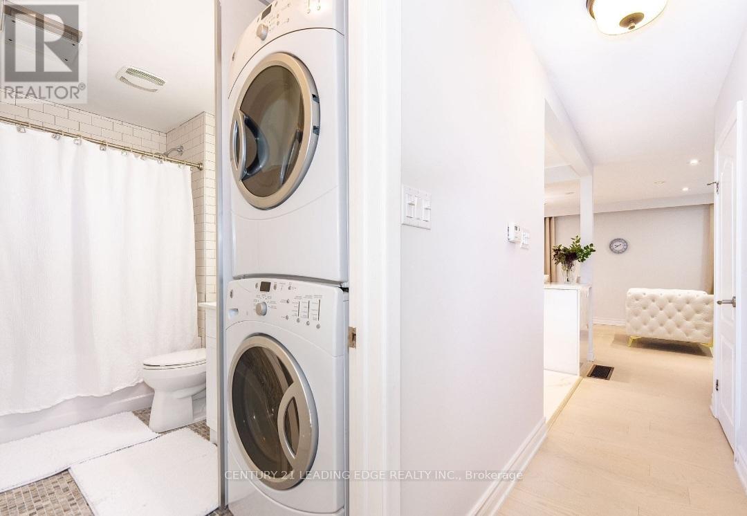 Main - 30 Foreht Crescent, Aurora, Ontario  L4G 3E8 - Photo 10 - N12568314