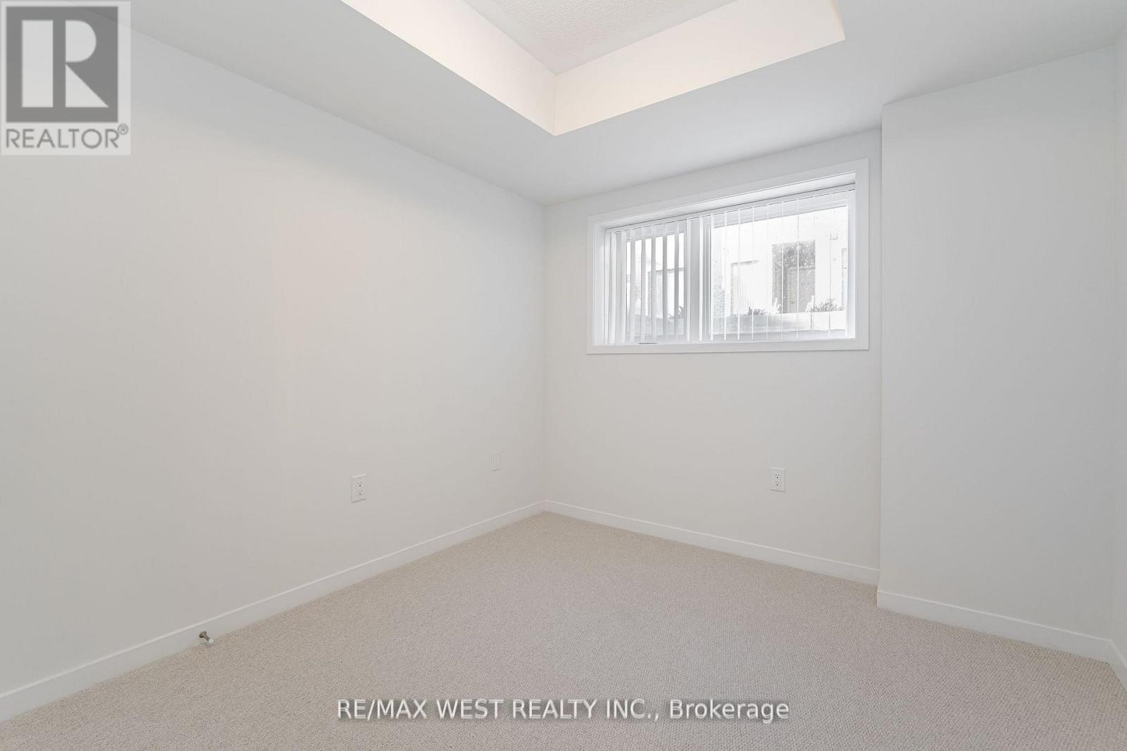 195 - 141 Honeycrisp Crescent, Vaughan, Ontario  L4K 5Z8 - Photo 24 - N12568350