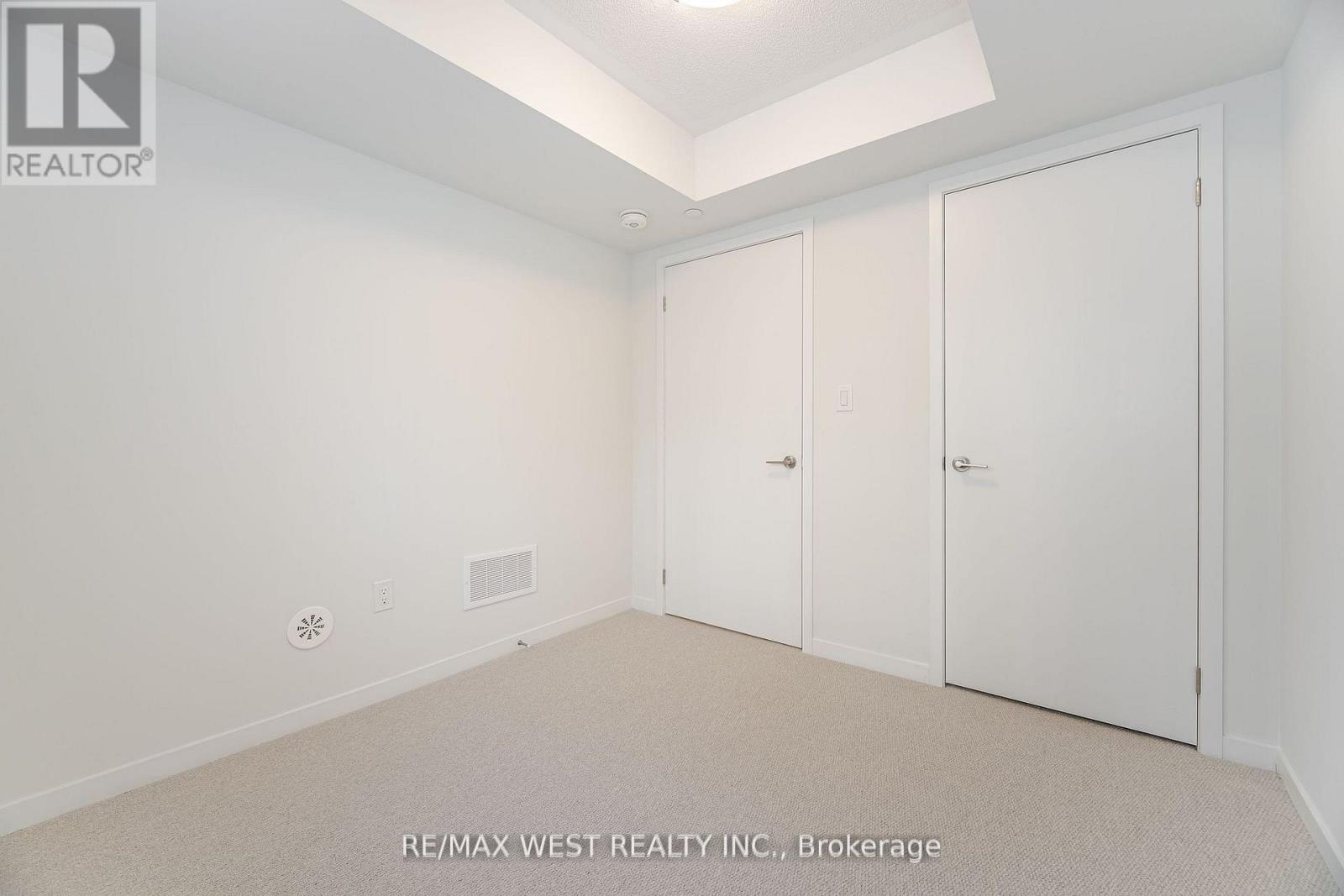 195 - 141 Honeycrisp Crescent, Vaughan, Ontario  L4K 5Z8 - Photo 25 - N12568350