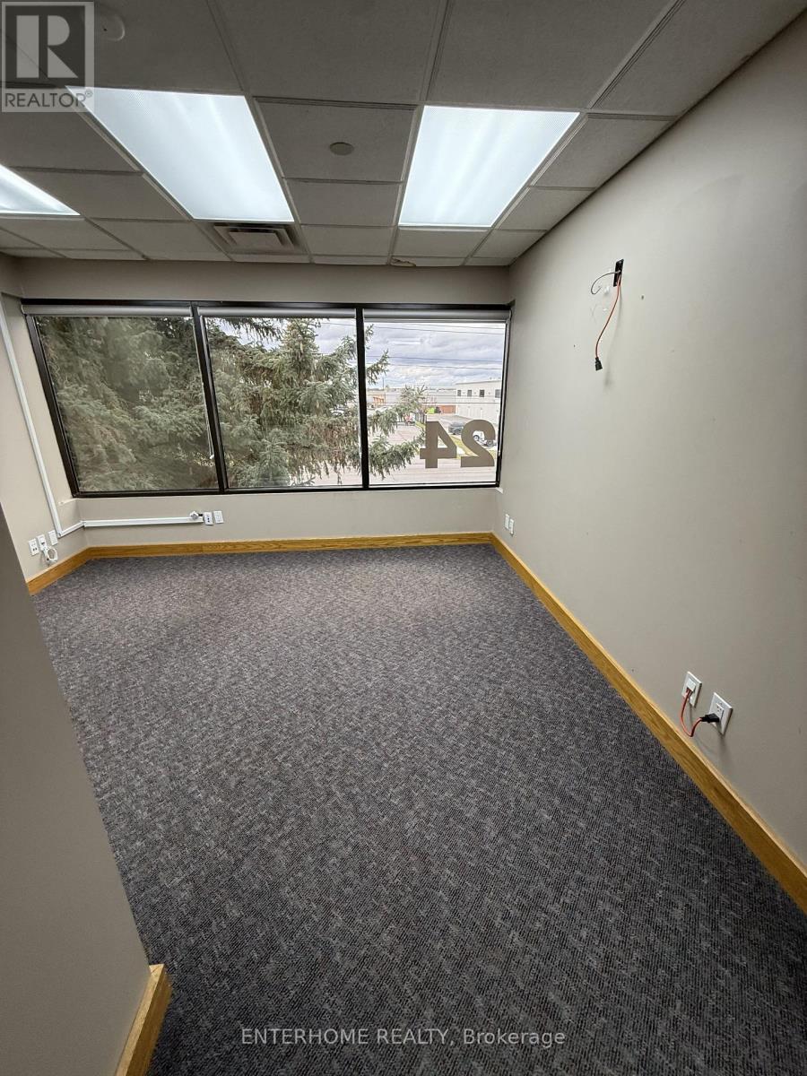 1124 Stellar Drive, Newmarket, Ontario  L3Y 7B7 - Photo 14 - N12568366