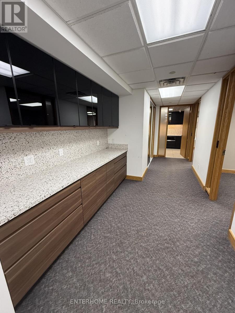 1124 Stellar Drive, Newmarket, Ontario  L3Y 7B7 - Photo 16 - N12568366