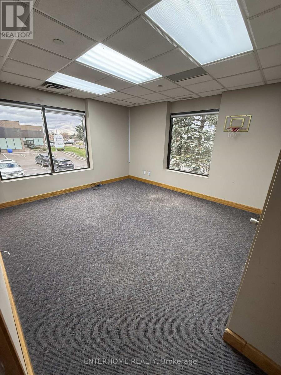 1124 Stellar Drive, Newmarket, Ontario  L3Y 7B7 - Photo 18 - N12568366