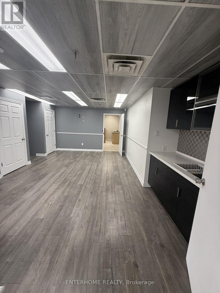 1124 Stellar Drive, Newmarket, Ontario  L3Y 7B7 - Photo 20 - N12568366