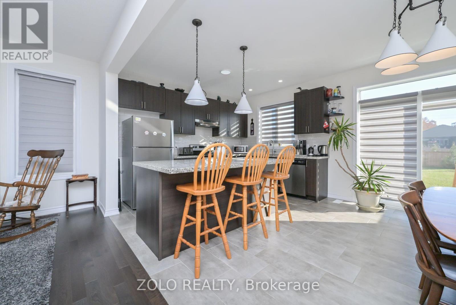 43 Simona Avenue, Wasaga Beach, Ontario  L9Z 0L3 - Photo 10 - S12568280