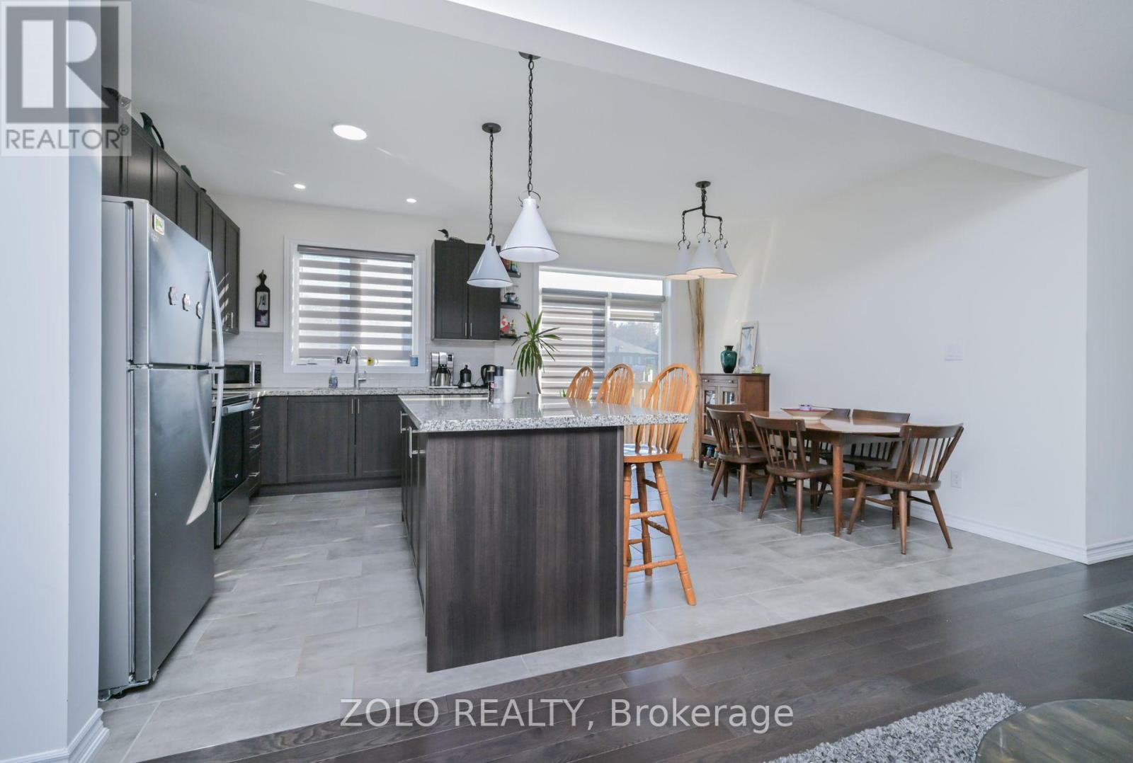 43 Simona Avenue, Wasaga Beach, Ontario  L9Z 0L3 - Photo 11 - S12568280