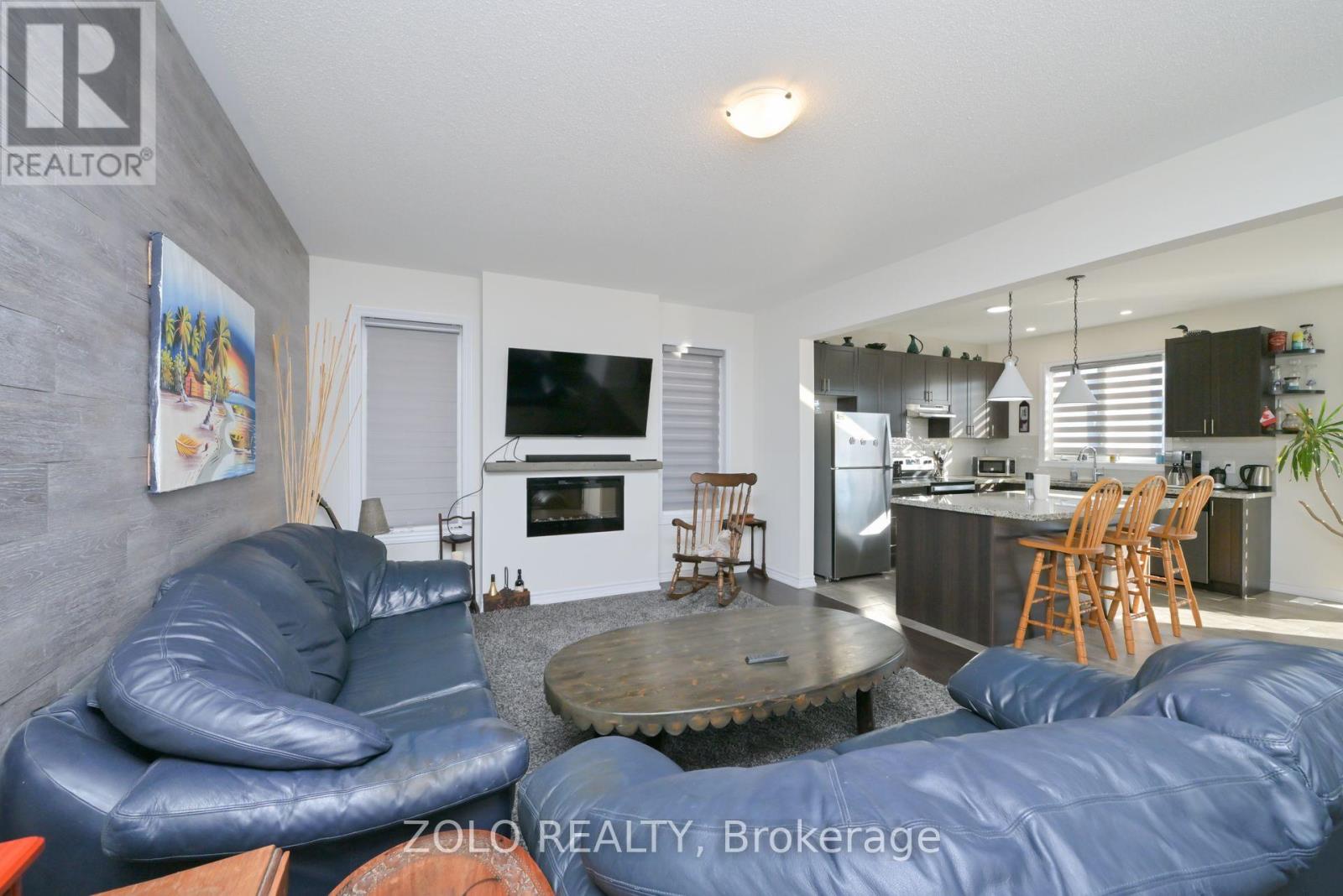 43 Simona Avenue, Wasaga Beach, Ontario  L9Z 0L3 - Photo 5 - S12568280