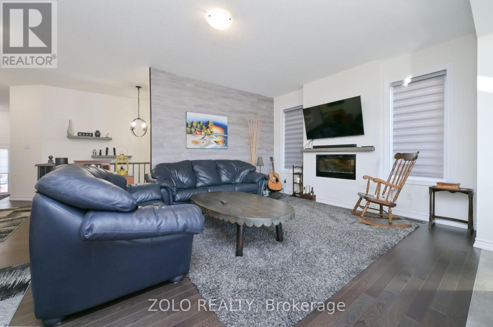 43 Simona Avenue, Wasaga Beach, Ontario  L9Z 0L3 - Photo 7 - S12568280