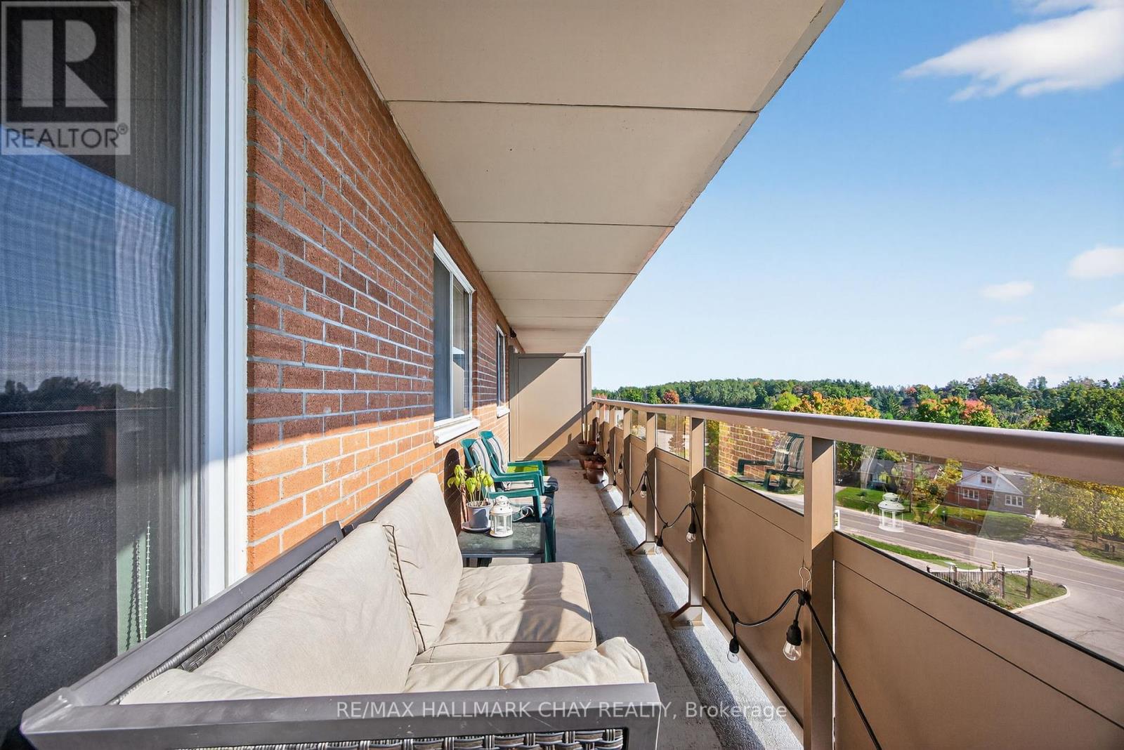 705 - 414 Blake Street, Barrie, Ontario  L4M 5J7 - Photo 11 - S12568302