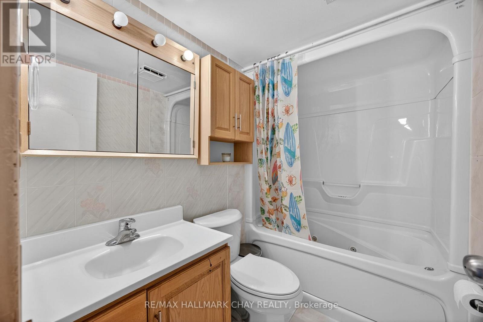 705 - 414 Blake Street, Barrie, Ontario  L4M 5J7 - Photo 31 - S12568302