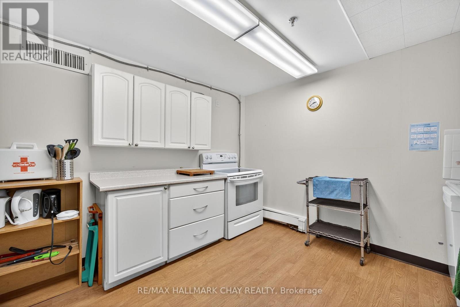 705 - 414 Blake Street, Barrie, Ontario  L4M 5J7 - Photo 39 - S12568302