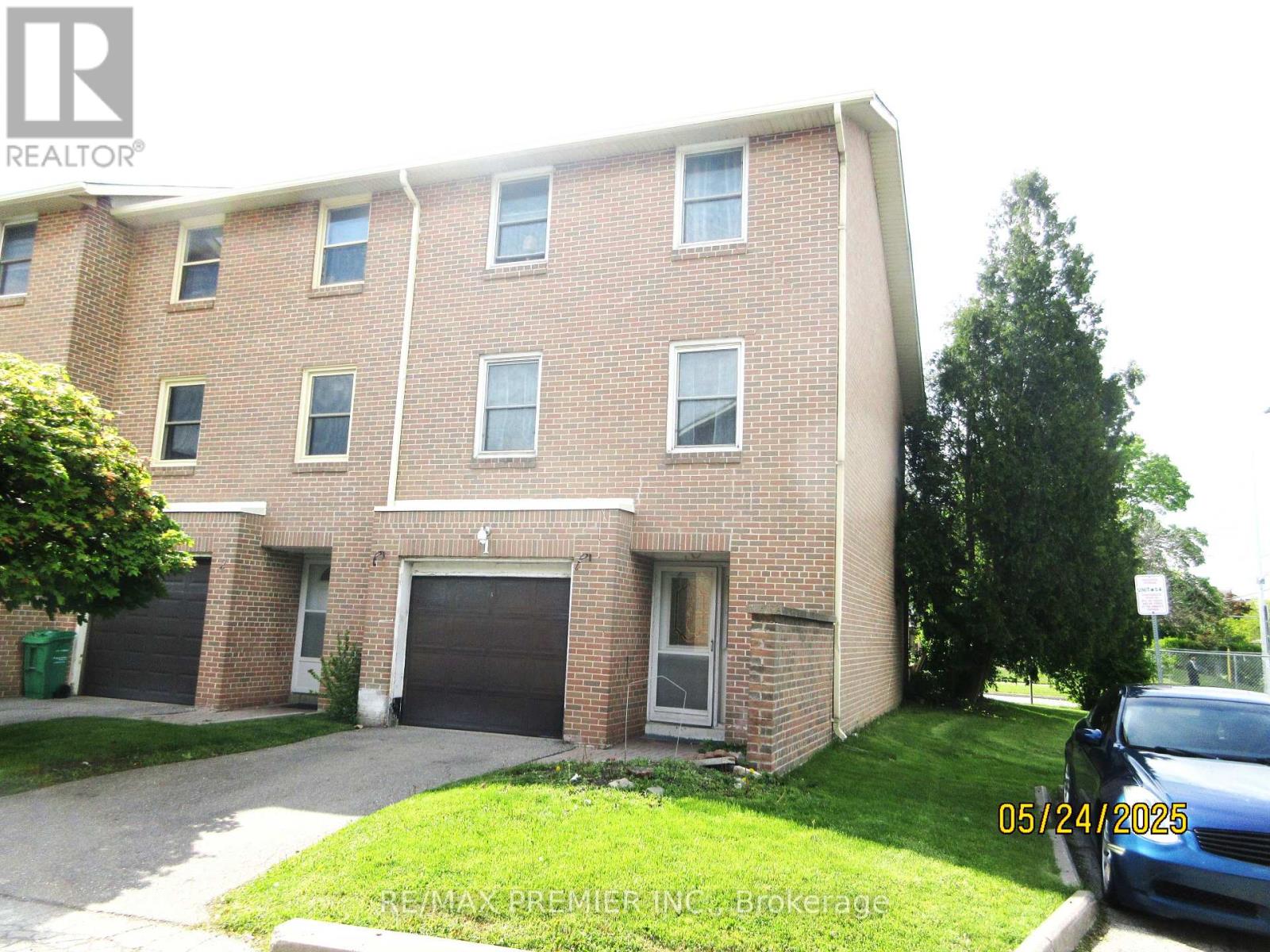 1 - 7255 Dooley Drive, Mississauga, Ontario  L4T 2S7 - Photo 1 - W12568272