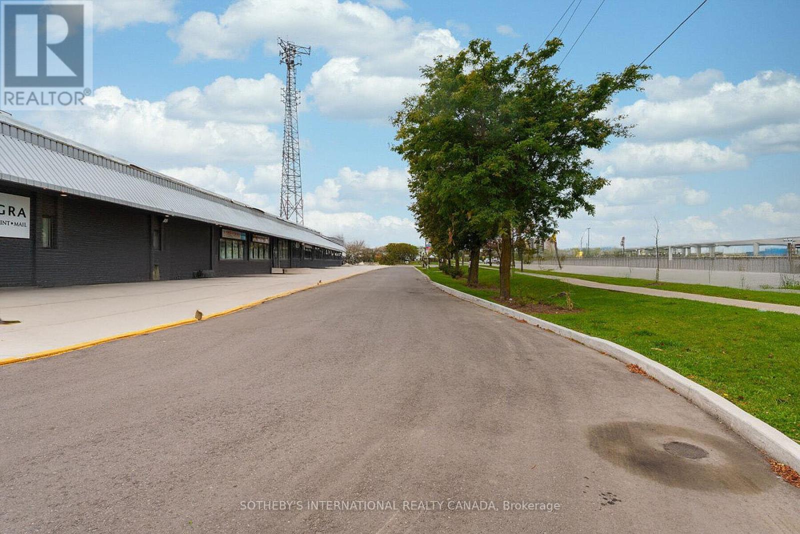 10 - 289 Rutherford Road S, Brampton, Ontario  L6W 3R9 - Photo 6 - W12568298