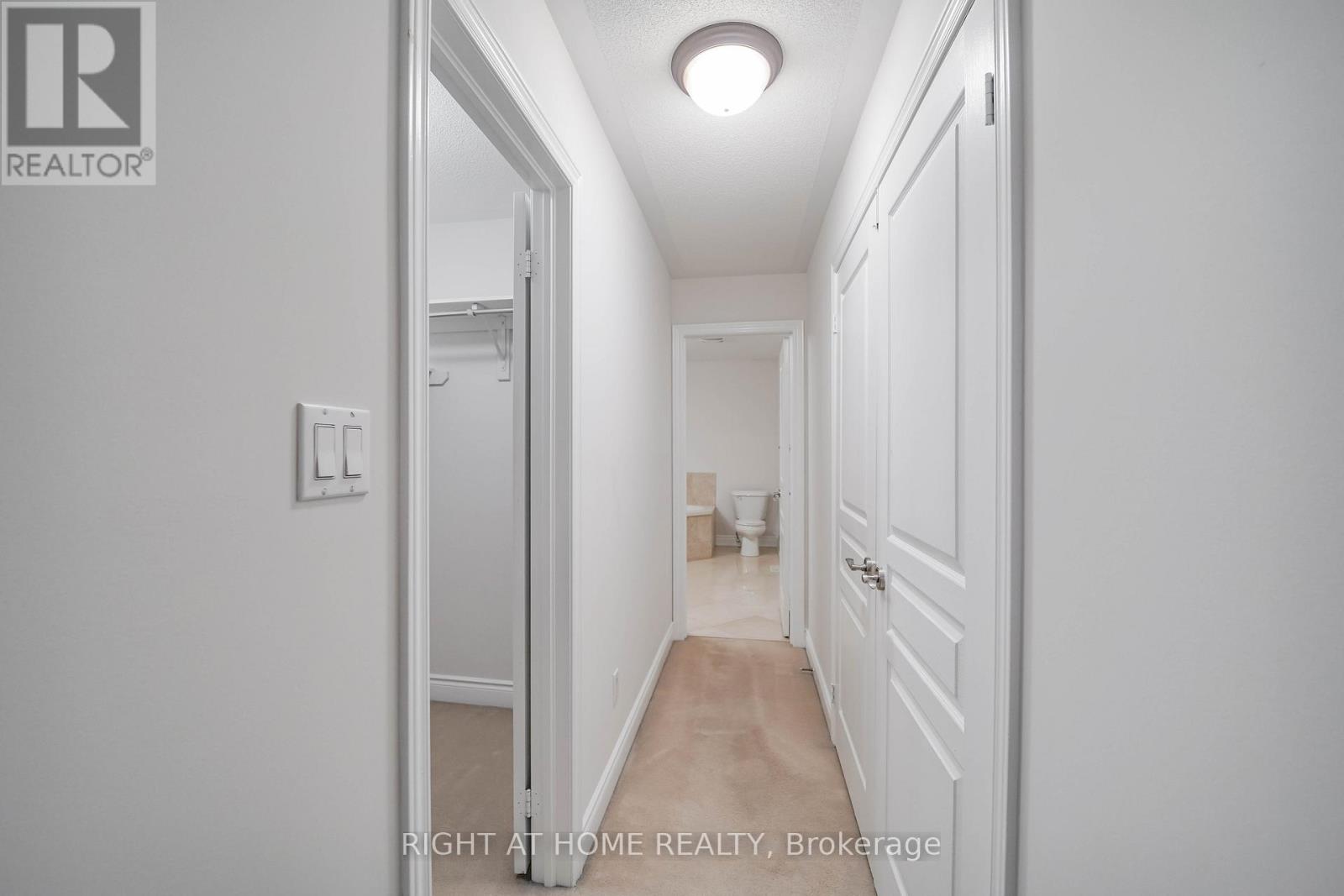 9 Streight Lane, Toronto, Ontario  M9B 0A3 - Photo 28 - W12568320