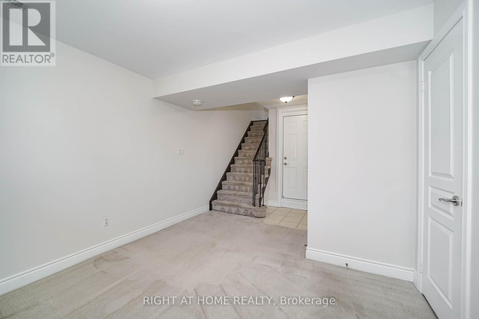 9 Streight Lane, Toronto, Ontario  M9B 0A3 - Photo 36 - W12568320