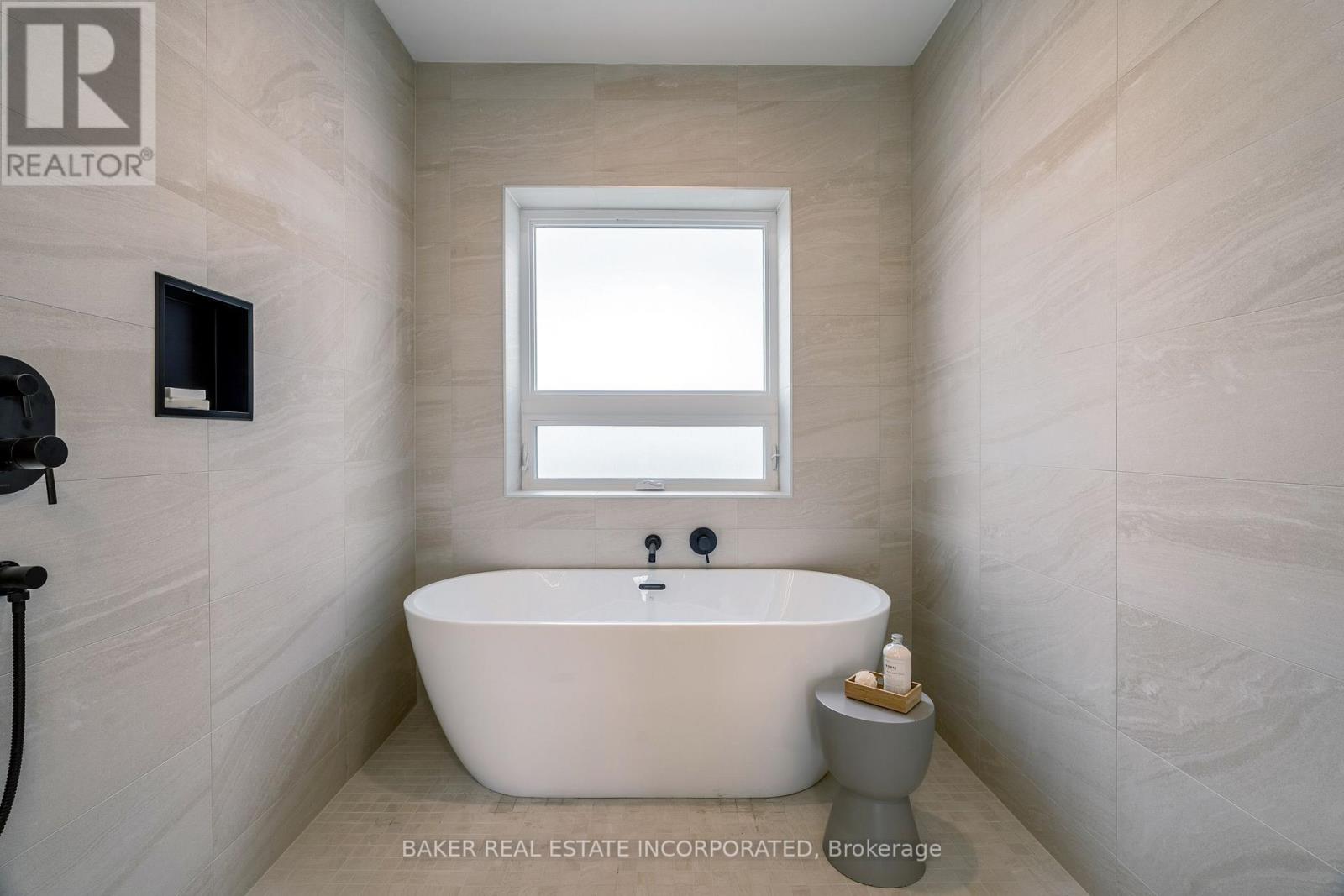 7 - 10 Lou Parsons Way, Mississauga, Ontario  L5H 0B2 - Photo 18 - W12568338