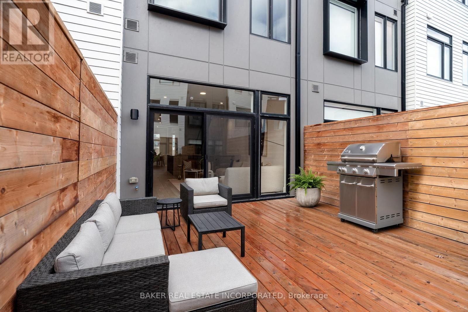 7 - 10 Lou Parsons Way, Mississauga, Ontario  L5H 0B2 - Photo 23 - W12568338