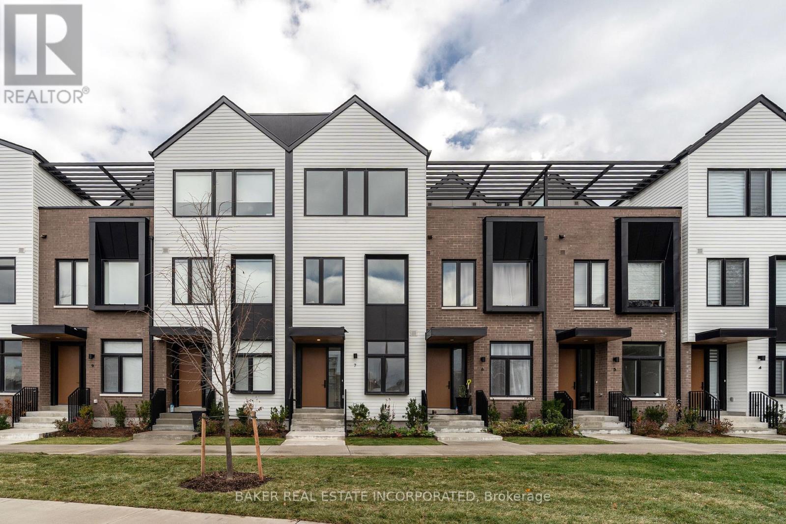 7 - 10 Lou Parsons Way, Mississauga, Ontario  L5H 0B2 - Photo 26 - W12568338