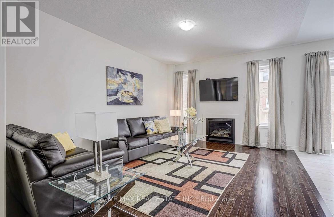 27 Haverstock Crescent, Brampton, Ontario  L7A 4E1 - Photo 5 - W12568356