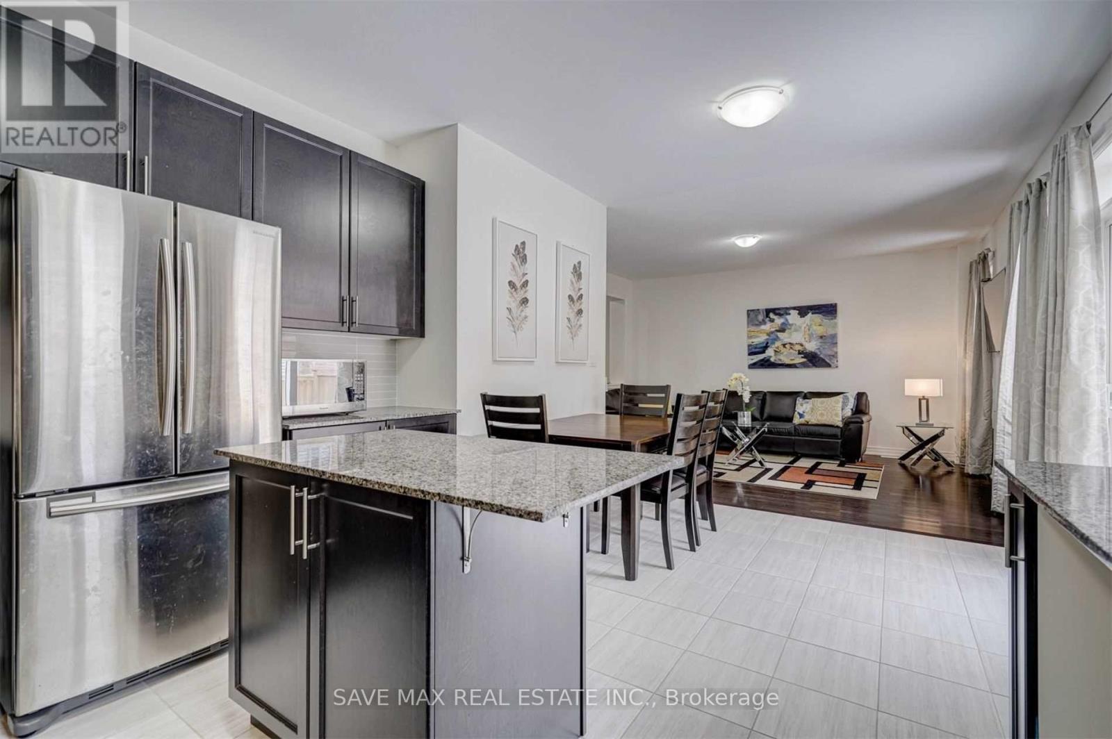 27 Haverstock Crescent, Brampton, Ontario  L7A 4E1 - Photo 8 - W12568356