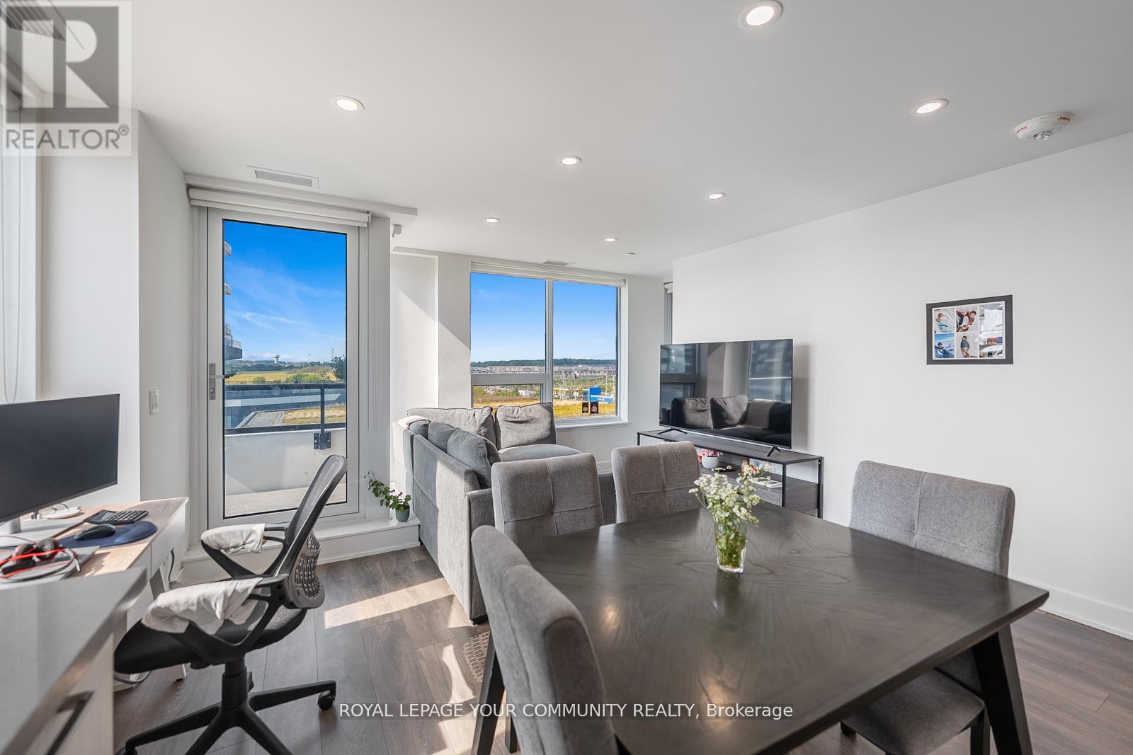 604 - 297 Oak Walk Drive, Oakville, Ontario  L6H 3R6 - Photo 10 - W12568370