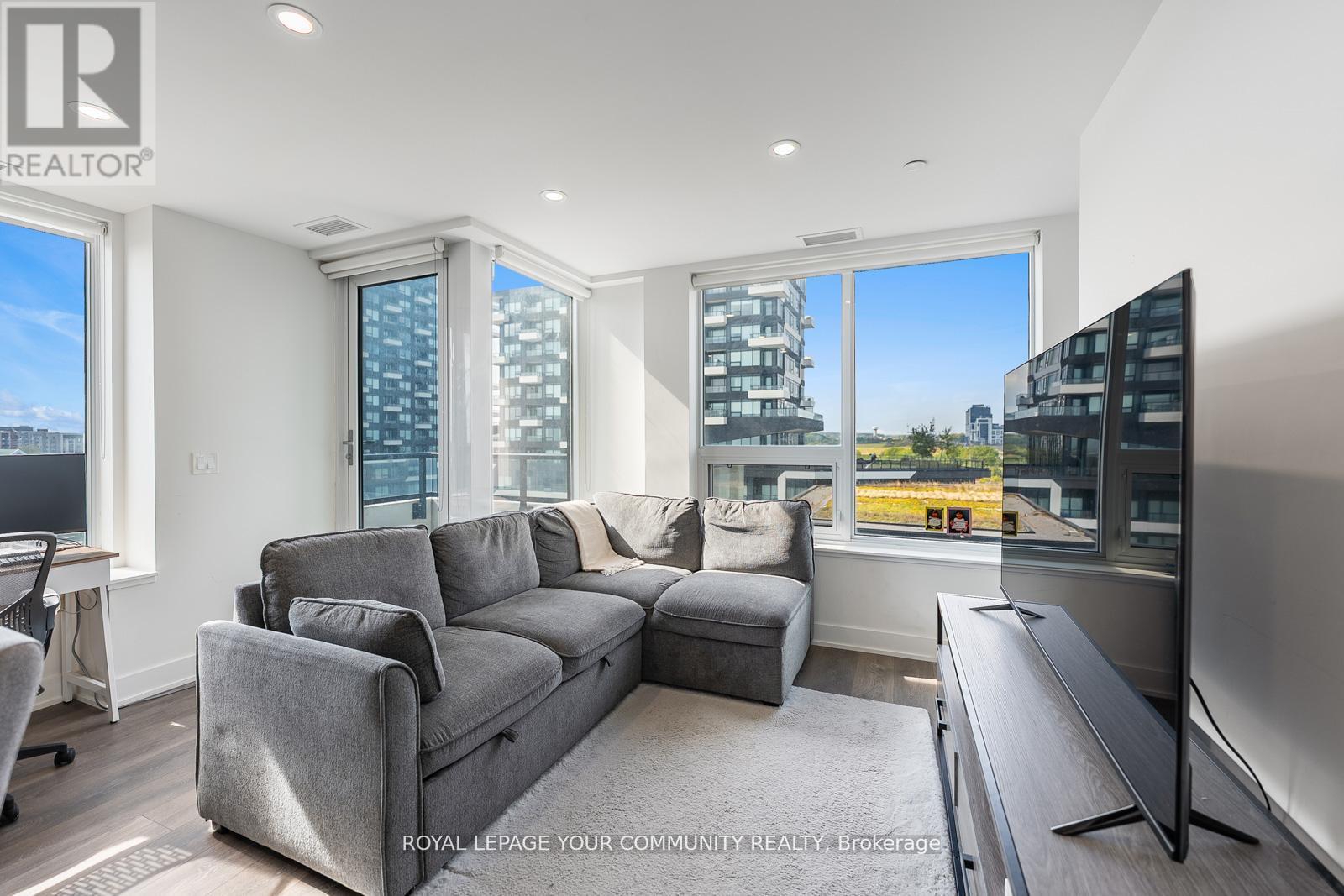 604 - 297 Oak Walk Drive, Oakville, Ontario  L6H 3R6 - Photo 11 - W12568370