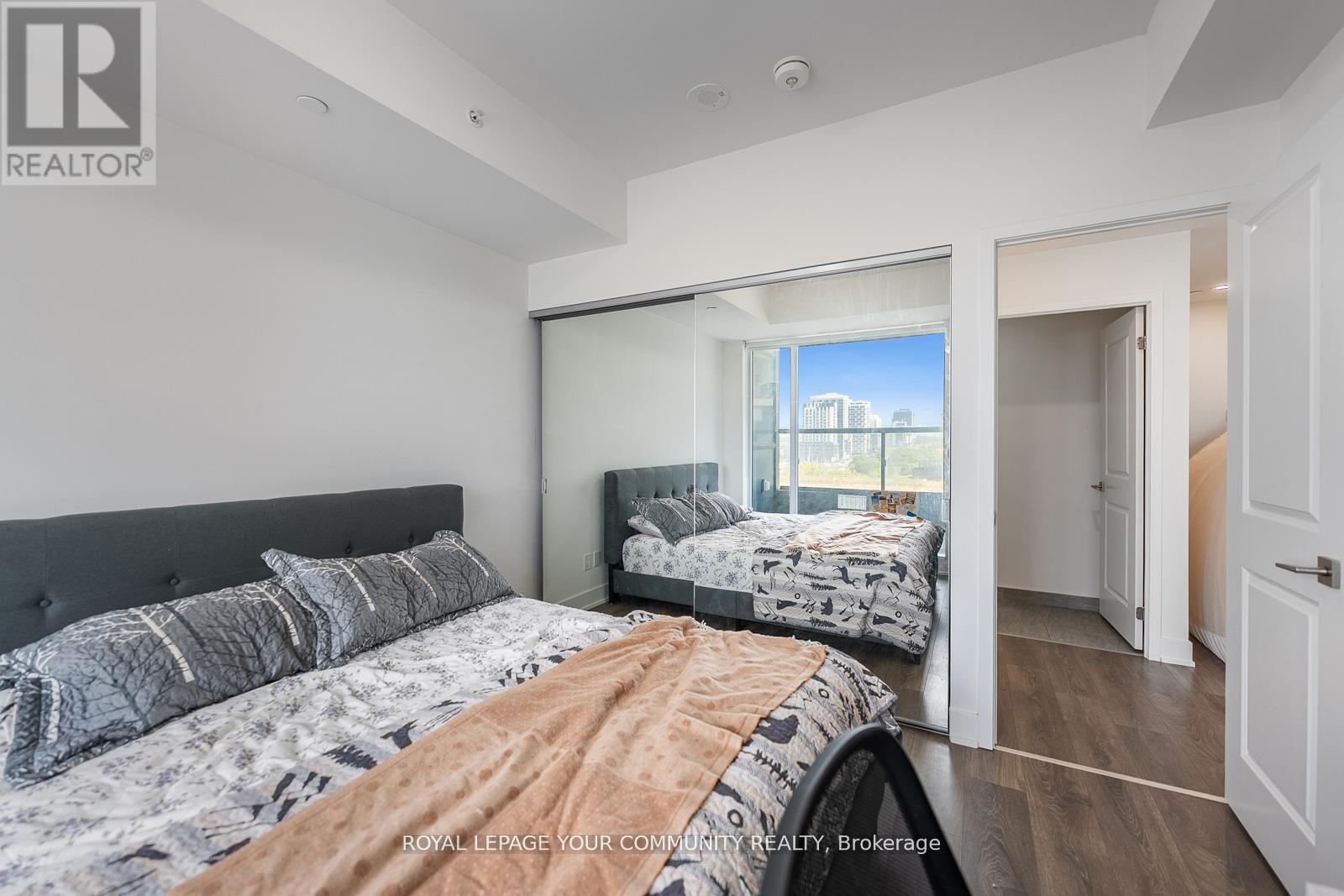 604 - 297 Oak Walk Drive, Oakville, Ontario  L6H 3R6 - Photo 18 - W12568370