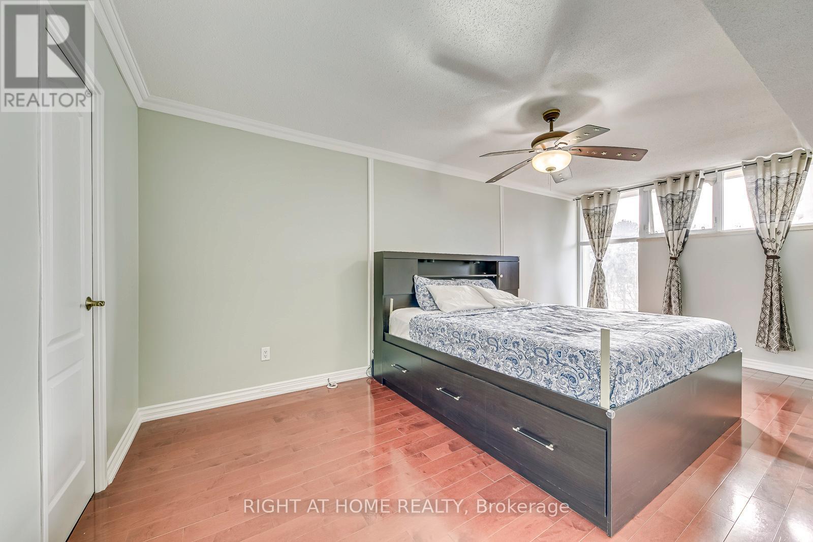 103 - 366 The East Mall, Toronto, Ontario  M9B 6C6 - Photo 27 - W12568378