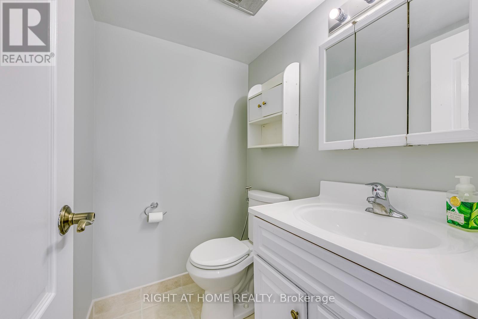 103 - 366 The East Mall, Toronto, Ontario  M9B 6C6 - Photo 30 - W12568378