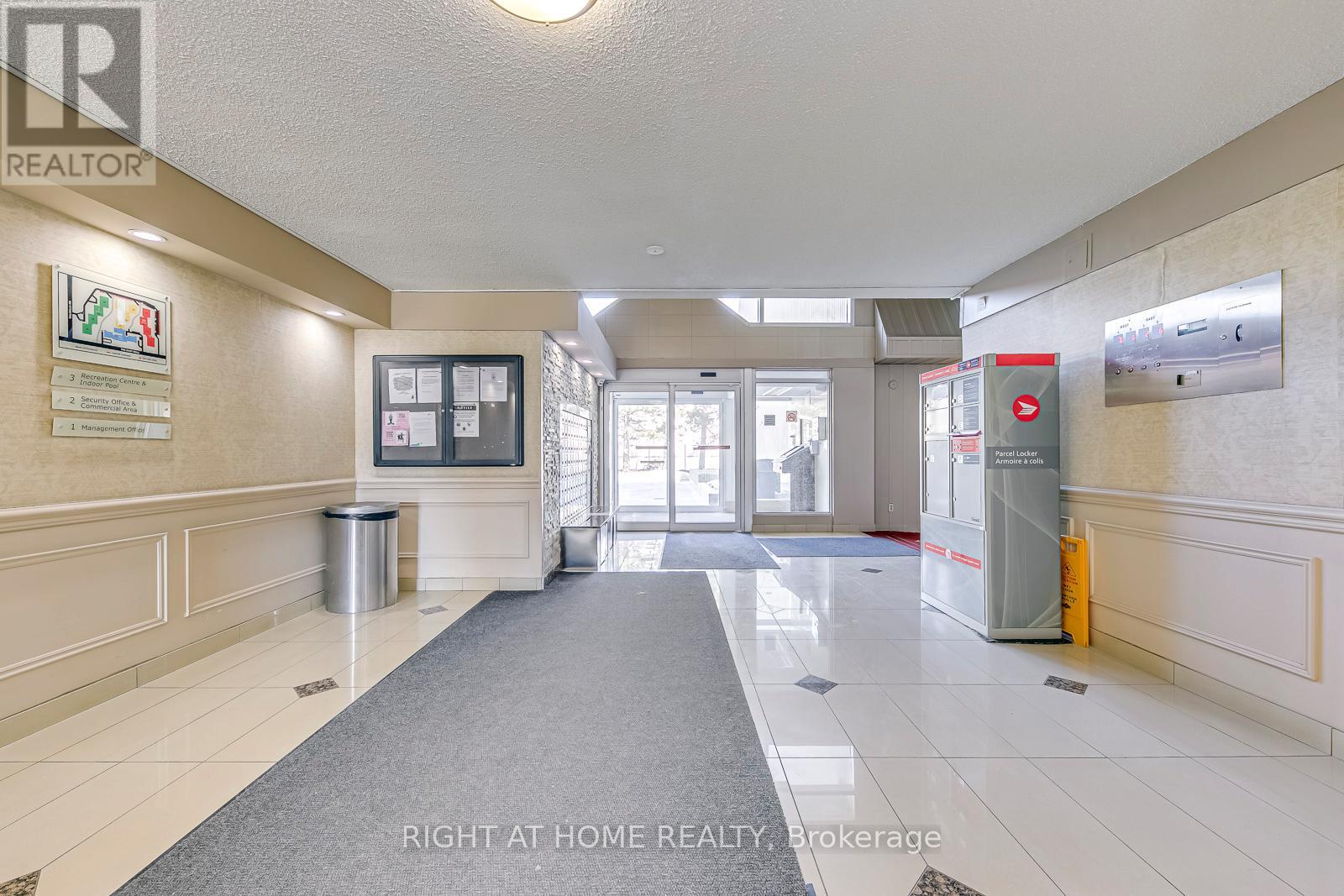 103 - 366 The East Mall, Toronto, Ontario  M9B 6C6 - Photo 5 - W12568378